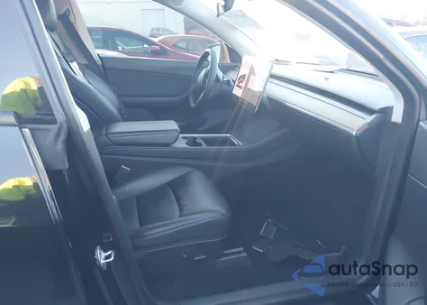 2022 Tesla Model Y Long Range Dual Motor All-Wheel Drive from USA, damaged, VIN 7SAYGDEEXNF321503